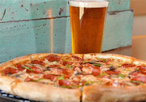 zevis pizza|Melo's Pizza & Pasta.
